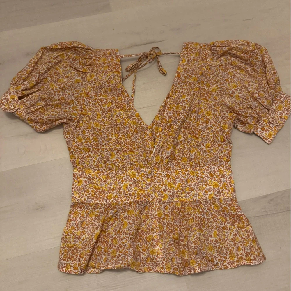J Crew Puff-Sleeve V-Neck‎ Top Scattered Blooms - NWT - Liberty London Capsule